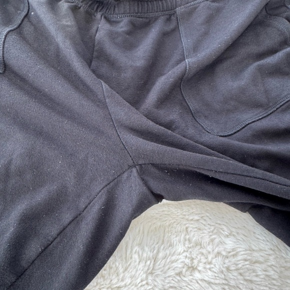 Vineyard Vines dreamcloth joggers - Picture 2 of 5